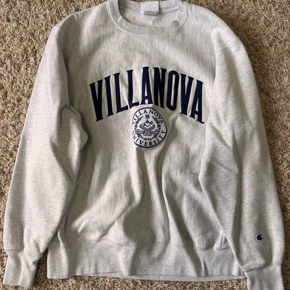 Villanova University Sweatshirt (L)